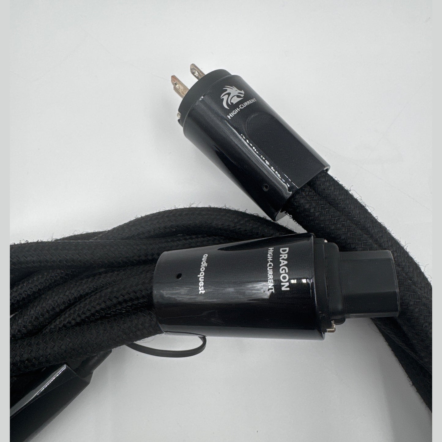 AudioQuest Dragon 2.0M High Current DRAGON HC US IEC13 French braid (Demo)