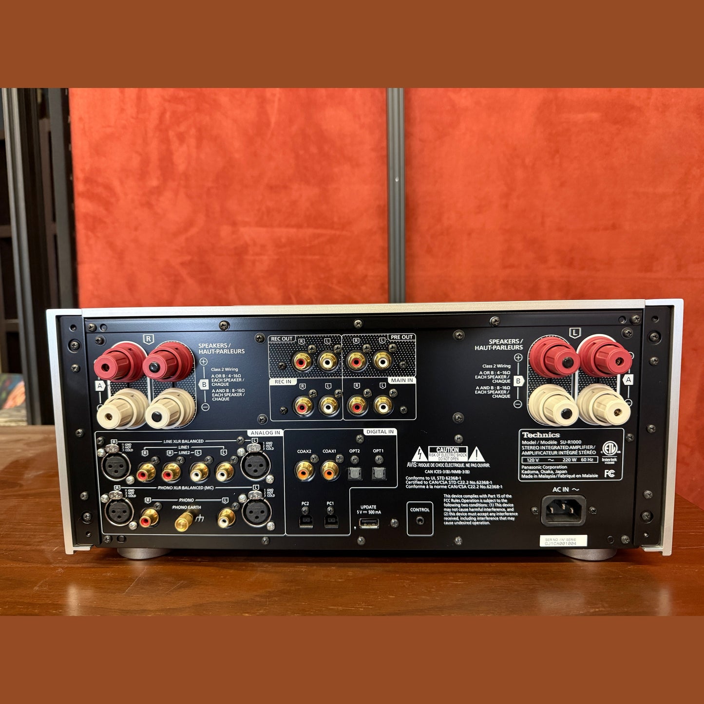 Technics SU-R1000 Integrated Amplifier — Store Demo (Silver)
