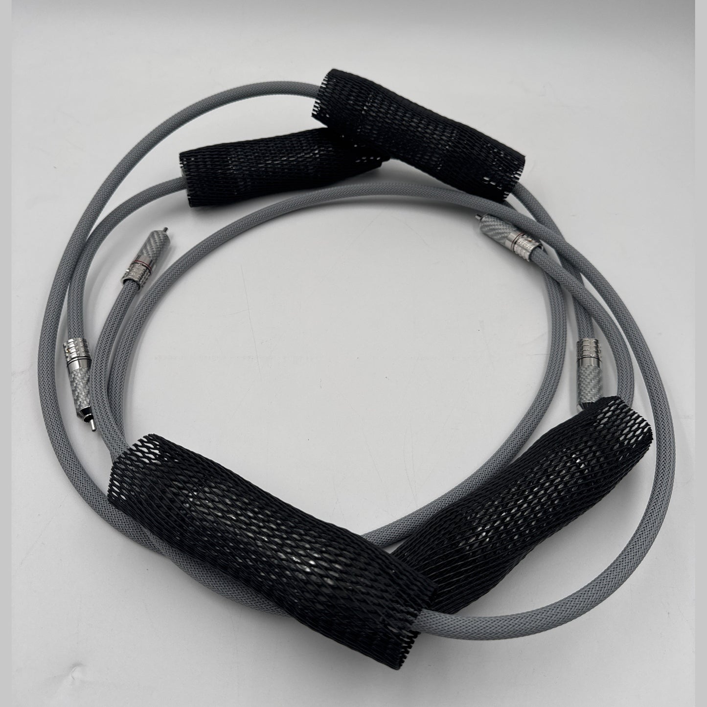 Shunyata Research Omega Phono cable 1.5m RCA with Omega Ground cable included