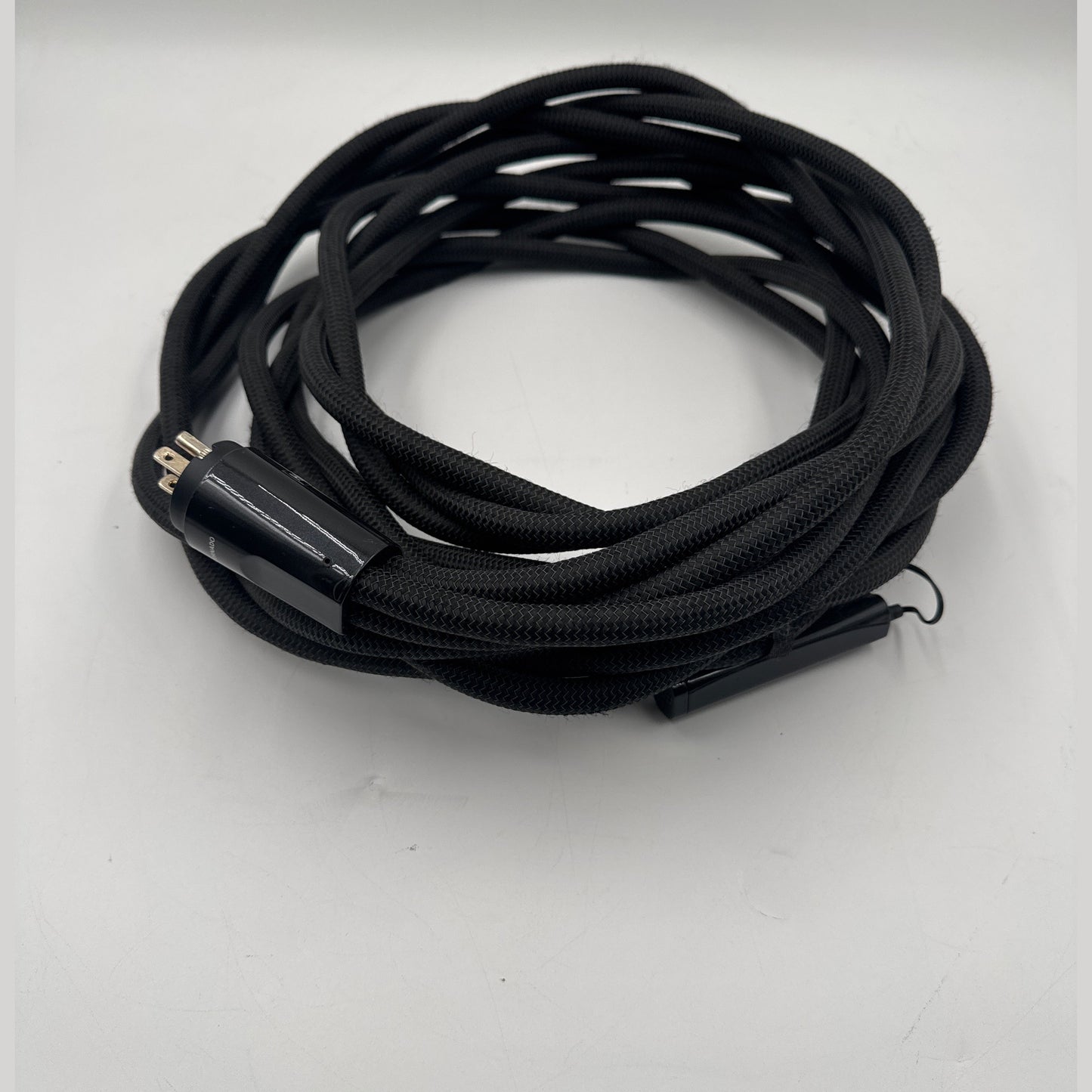 Audioquest Tornado 3m High current C19 (Demo) - Sunny Components Inc.