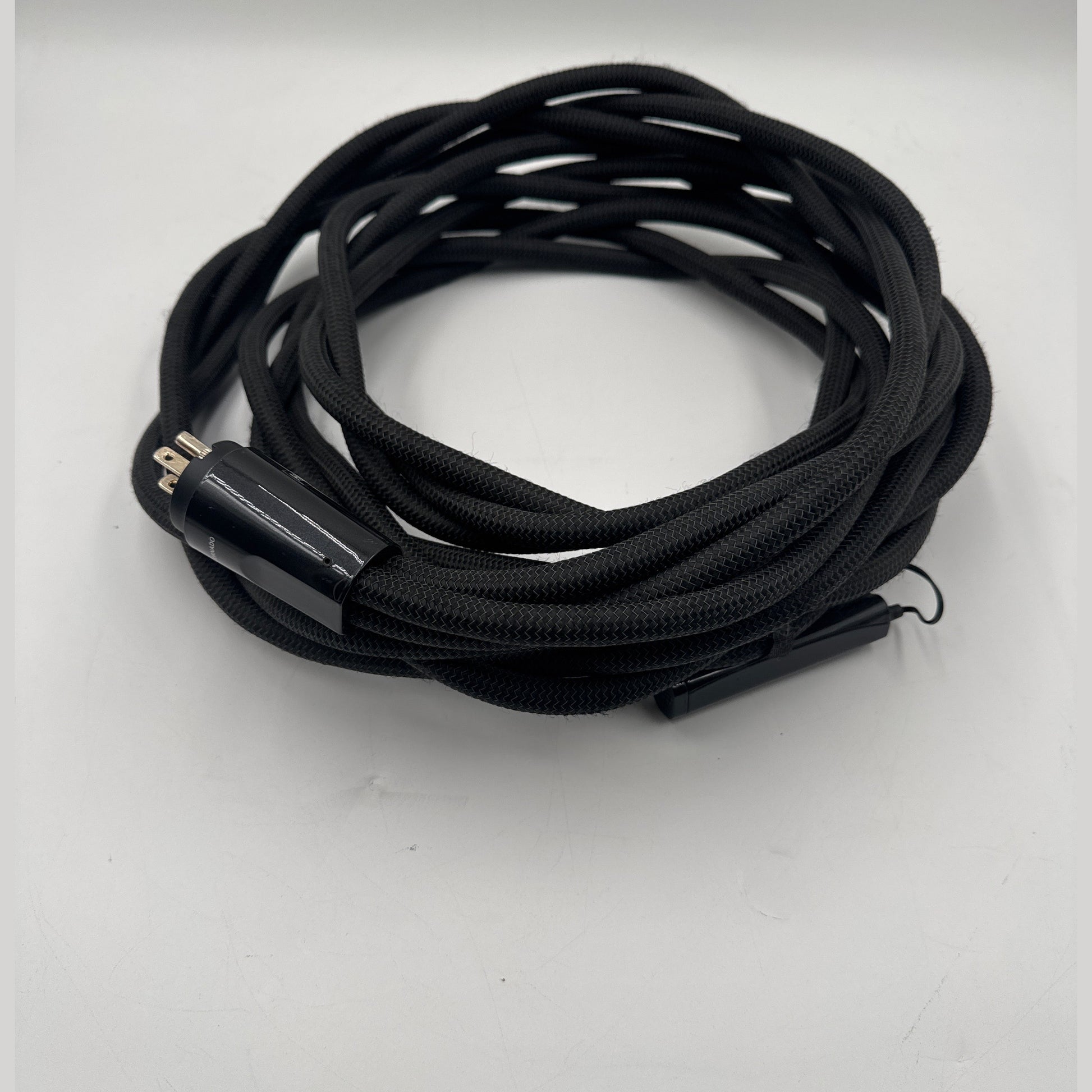Audioquest Tornado 3m High current C19 (Demo) - Sunny Components Inc.