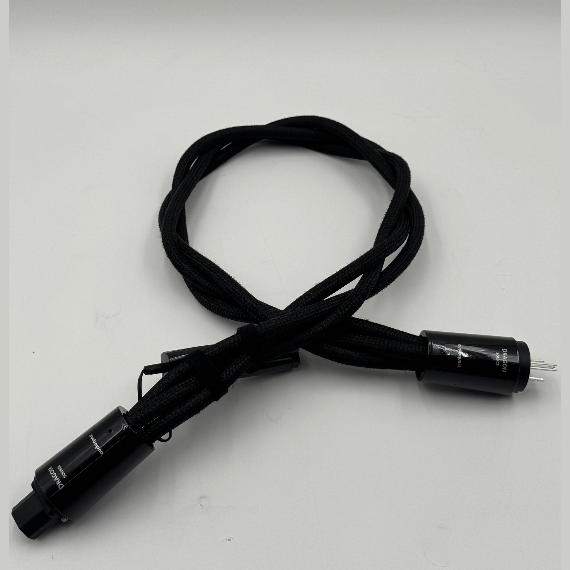 AudioQuest Dragon 15 AMP Source 1 Meter braided cable - Sunny Components Inc.