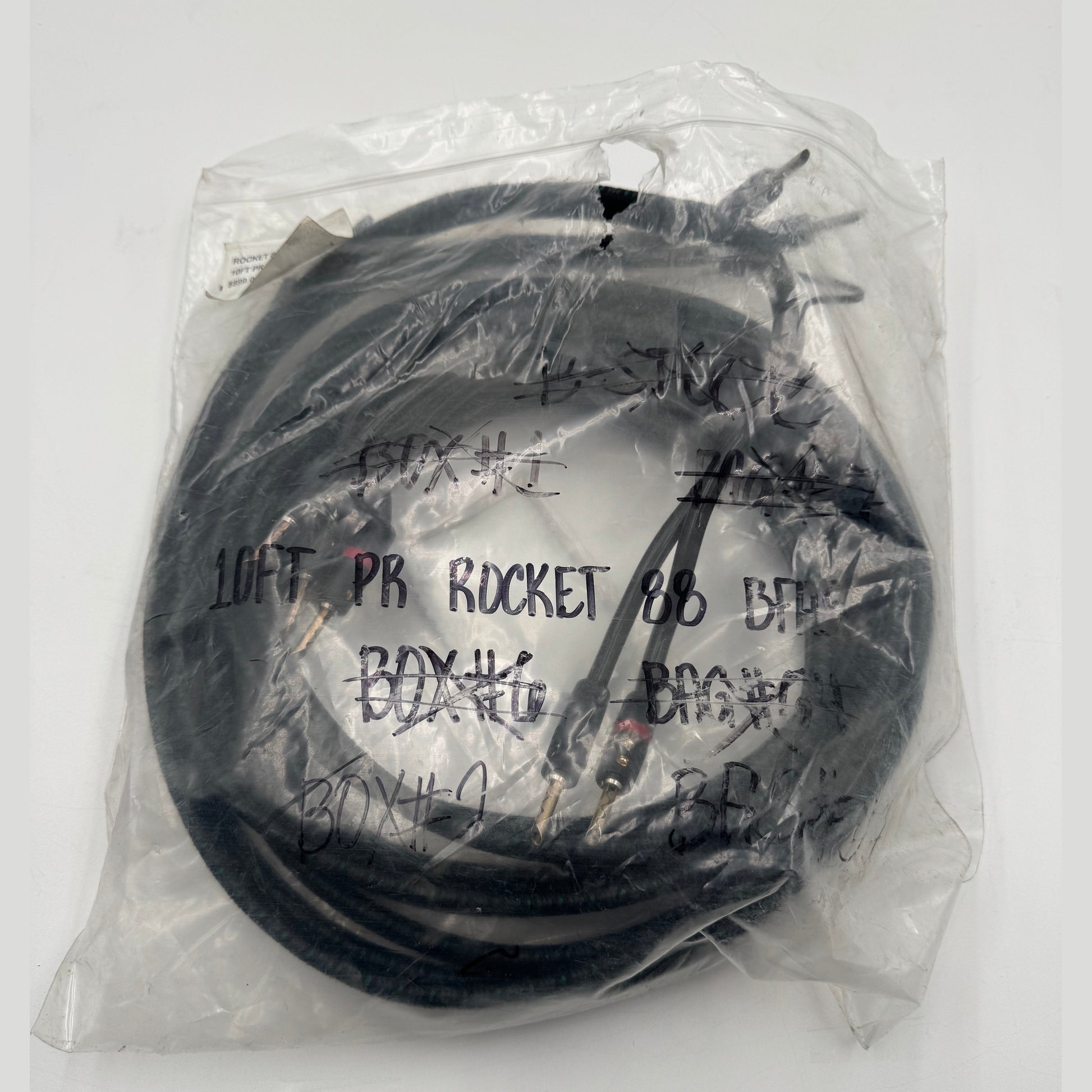 AudioQuest Rocket 88 Loudspeaker cables 10ft Banana 1 pair demo - Sunny Components Inc.