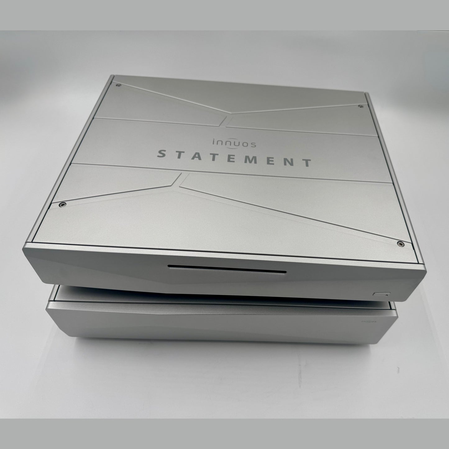 Innuos Statement with upgraded power supply. Super amazing