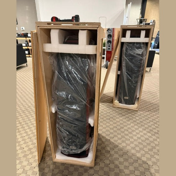 Peak Consult Empress Signature Loudspeakers Mahogany Finish Pre-owned (Pre-Owned)