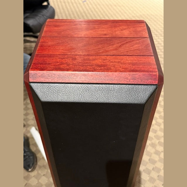 Peak Consult Empress Signature Loudspeakers Mahogany Finish Pre-owned (Pre-Owned)