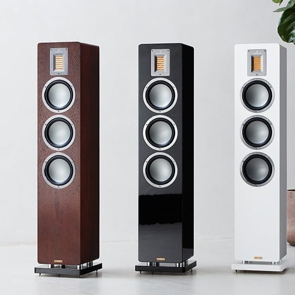 Audiovector QR5 SE 1 pair Available in White Silk, Piano Black and Dark Walnut Veneer